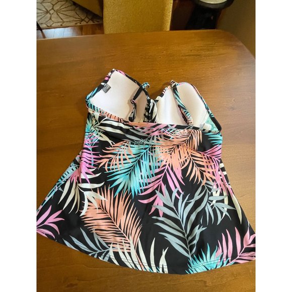 Island Escape Bahamas Printed Scorpio U-wire Tankini Swimtop - Picture 9 of 13